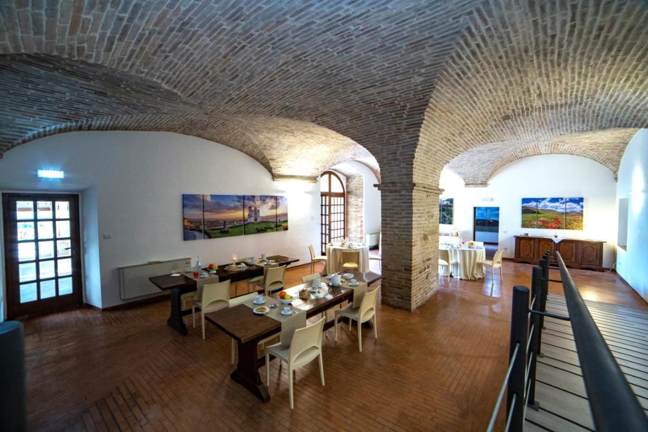 Il Monastero Di Bevagna Bed & Breakfast Dış mekan fotoğraf