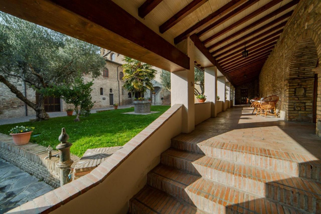 Il Monastero Di Bevagna Bed & Breakfast Dış mekan fotoğraf