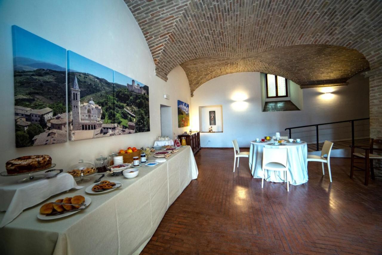 Il Monastero Di Bevagna Bed & Breakfast Dış mekan fotoğraf